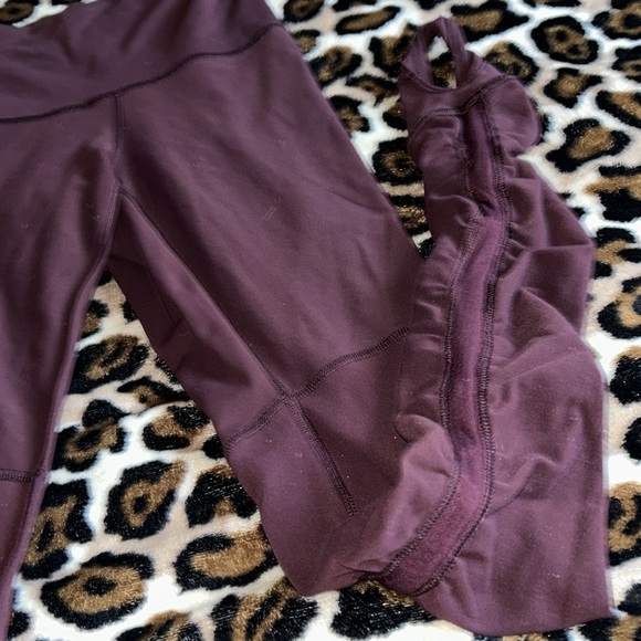 Lululemon leggings - Picture 3 of 6